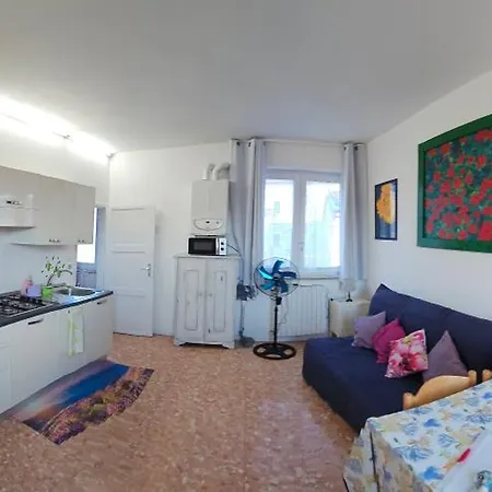 Artisanti - Dania Homestay szállás *